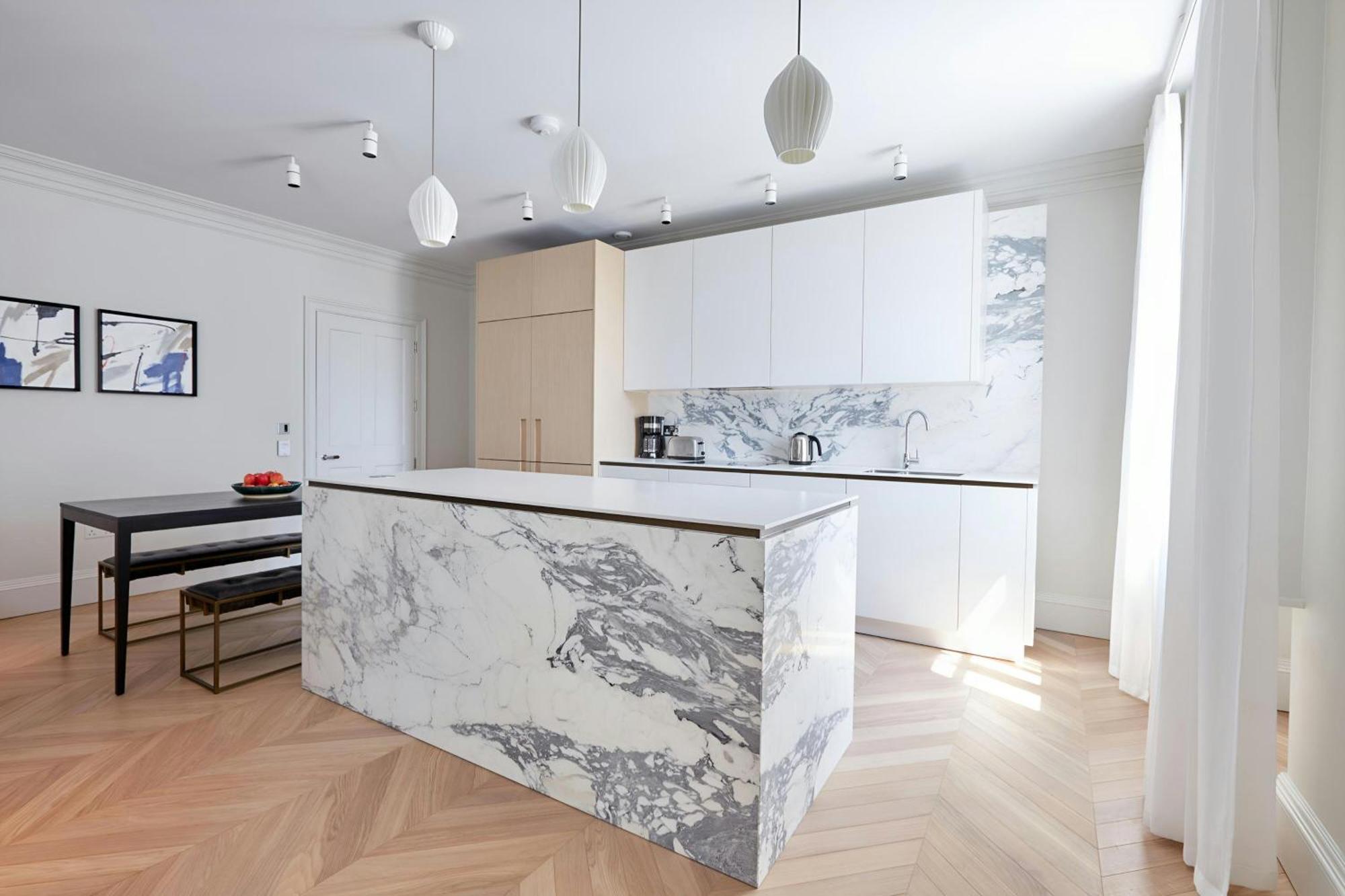 King Street, Sonder Apartments By Marriott Bonvoy 4*
